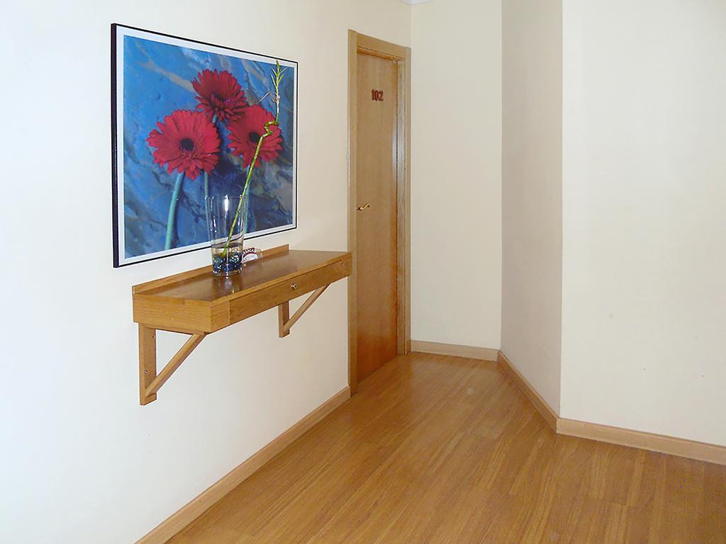 Hostal Caracas Lalín Exteriör bild